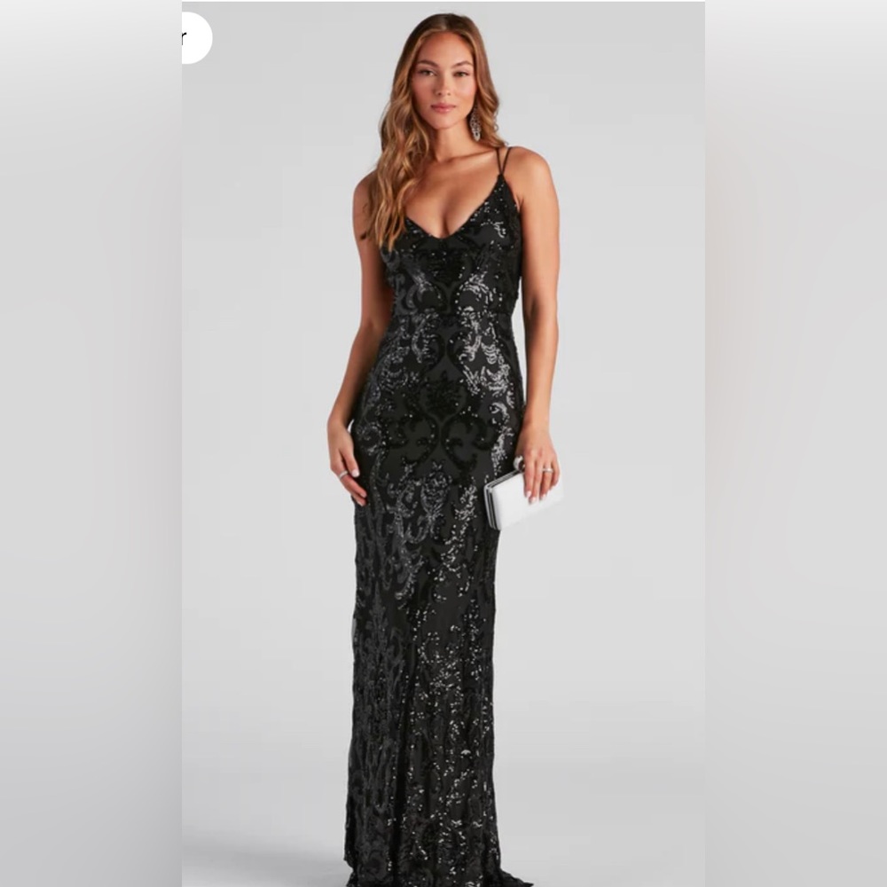 Windsor Lila Formal Open - Black Sequin Mermaid Dress